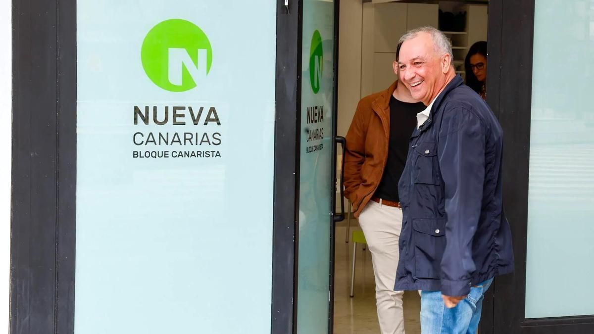 Luis Campos llama a unir a las izquierdas canarias y reivindica a NC-BC como alternativa política