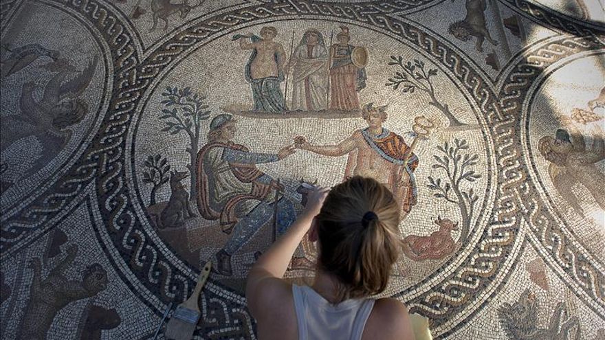 El Mosaico de los Amores de Cástulo se abre al público digital
