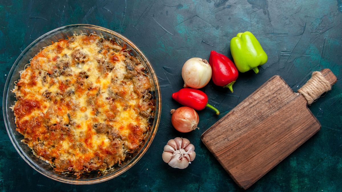 Cómo hacer la musaka vegetariana: una versión saludable y fácil de preparar de este clásico de la cocina griega