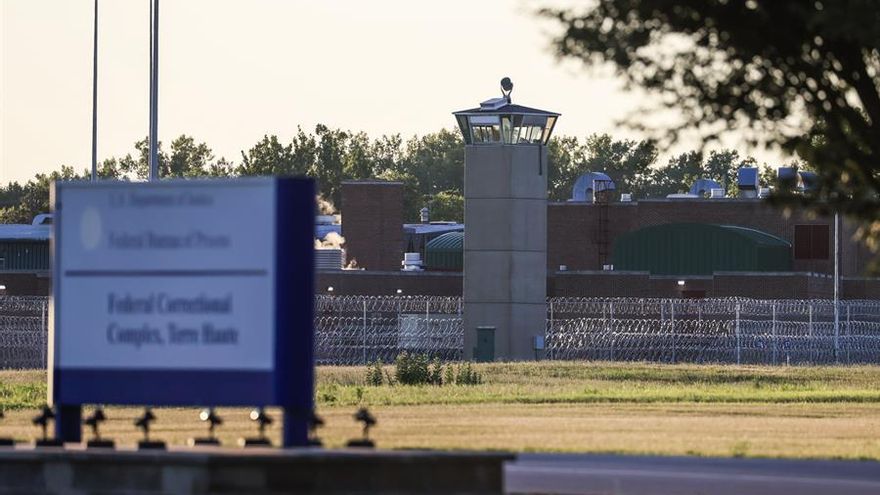Razor wire and guard towers surround the US Penitentiary complex that houses the federal execution chamber in Terre Haute, Indiana, USA, 13 July 2020.