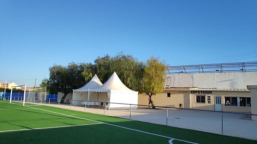 Revuelta en el club de fútbol que contrató a strippers para el juvenil: "Hay mucho machismo. A las del femenino les dicen que necesitan una buena polla"