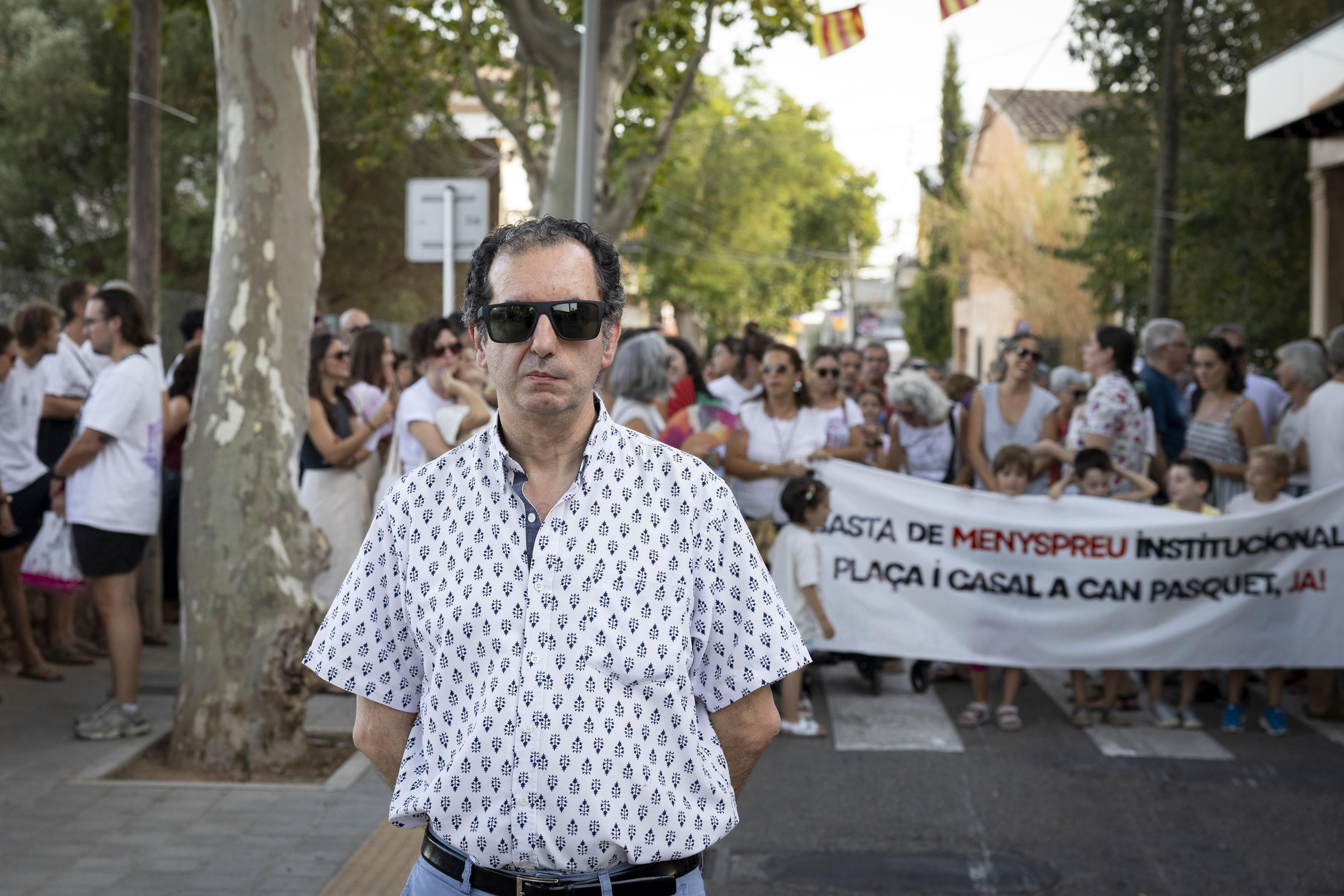 Antoni Marimón, vecino de Son Sardina y catedrático de Historia Contemporánea, resume el problema en una "falta crónica de equipamientos públicos"