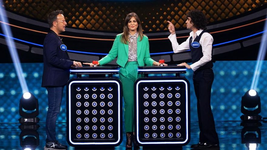 'Family Feud' llegó Antena 3 con una impecable Nuria Roca y unos famosos sin miedo a desvelar intimidades