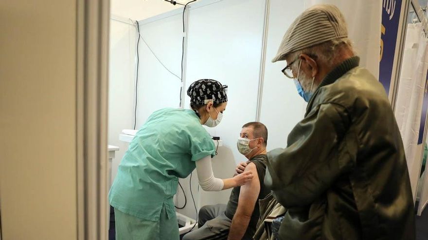 Israel entregará 5.000 dosis de vacunas contra el coronavirus al Gobierno palestino