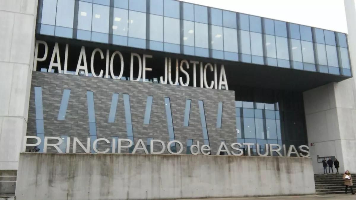 Un acusado afronta 22 años de cárcel por agresión sexual y amenazas a un menor con discapacidad en Gijón