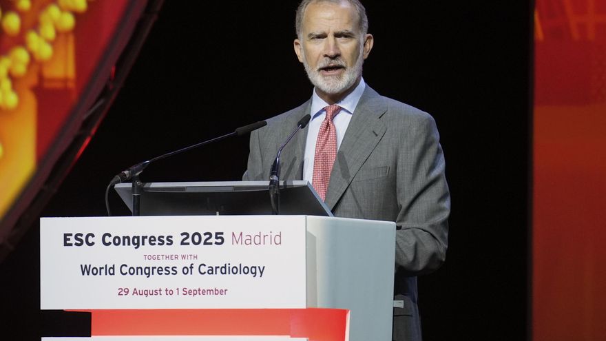 Felipe VI enaltece la sanidad pública como uno de "los mayores logros colectivos"
