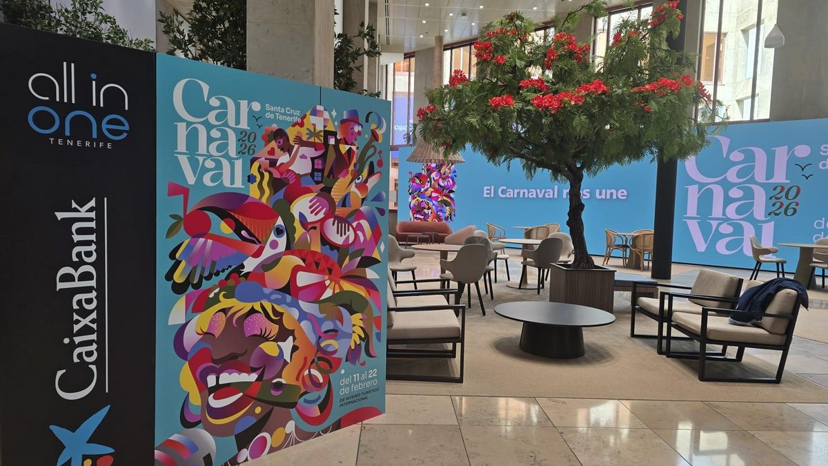 Las oficinas ‘all in one’ de CaixaBank en Canarias se llenan de color con motivo del Carnaval