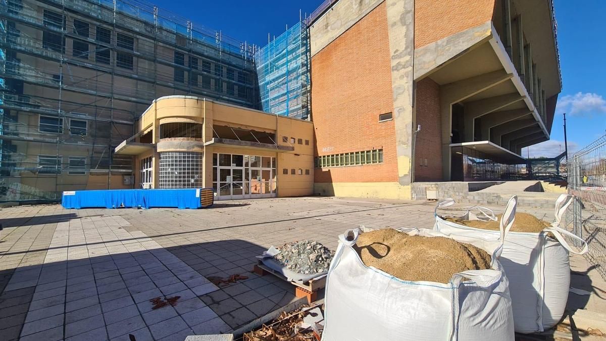 Obras en el Palacio de los Deportes de León, en una imagen aportada por el PP.