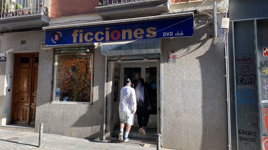 El último gran videoclub de Madrid lucha contra el cierre: "Esto es una joya y es algo que hay que mantener"