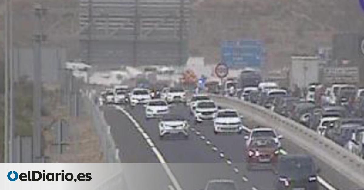 Accident on TF-1 Causes Vehicle Fire and Traffic Disruption