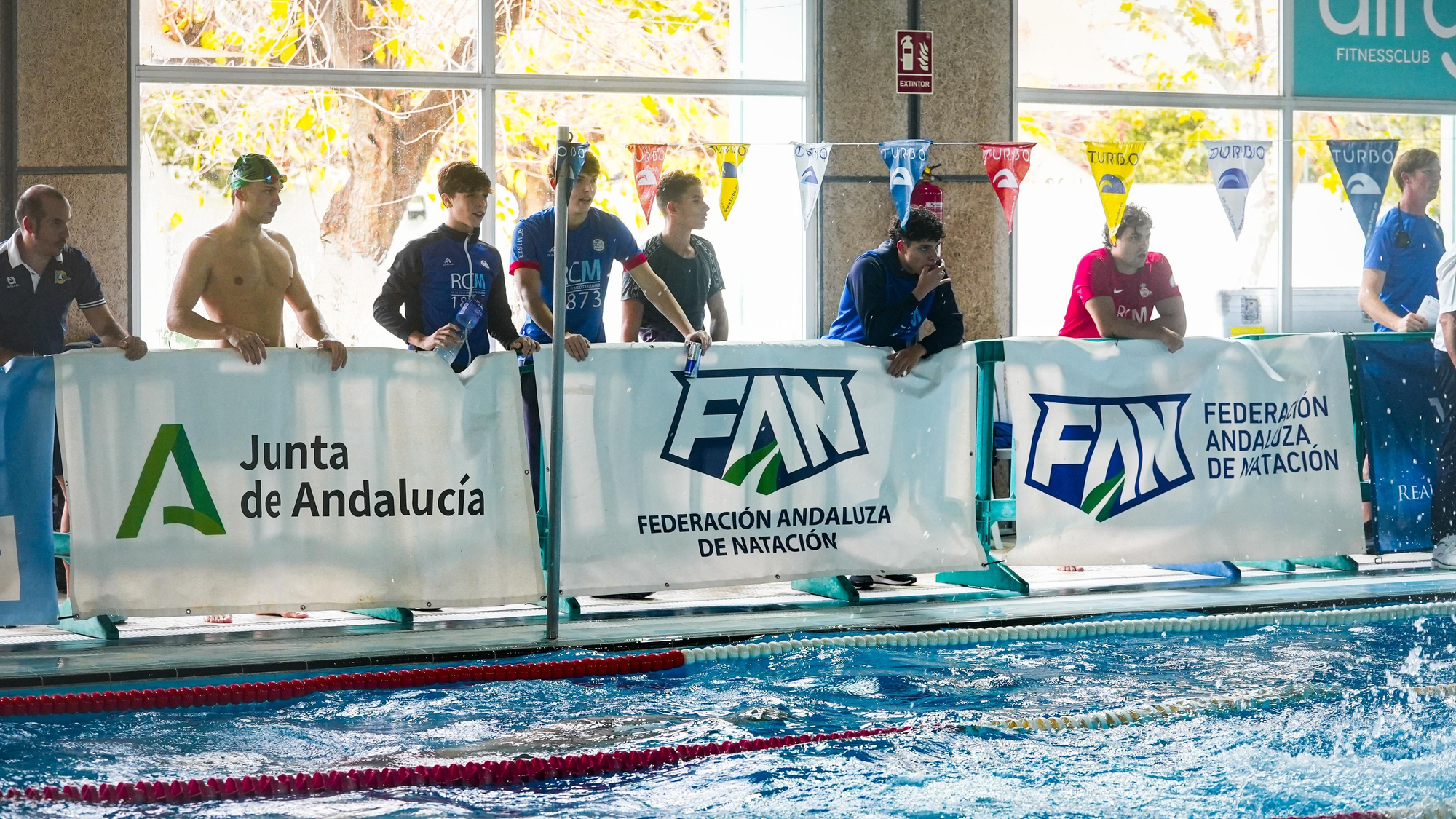 Fase de ascenso de natación