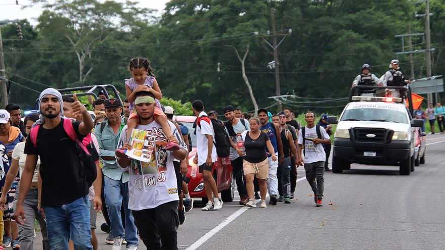 Sale la primera caravana migrante de venezolanos desde el sur de México hacia EE.UU.