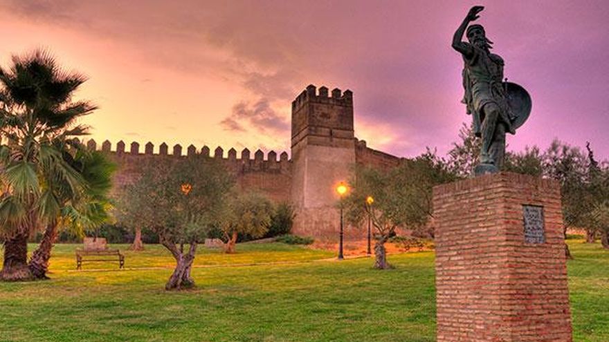 Badajoz ofrece rutas turísticas "con toques literarios"