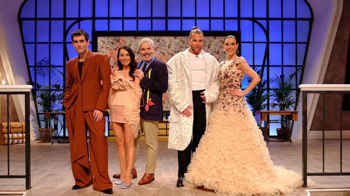 Raquel Sánchez Silva y el jurado de 'Maestros de la costura'