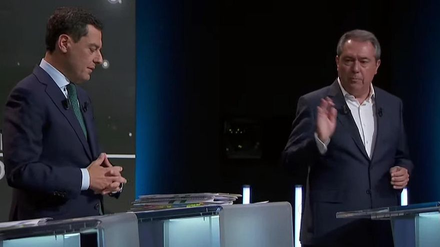 Espadas se dirige a Moreno en un momento del debate.