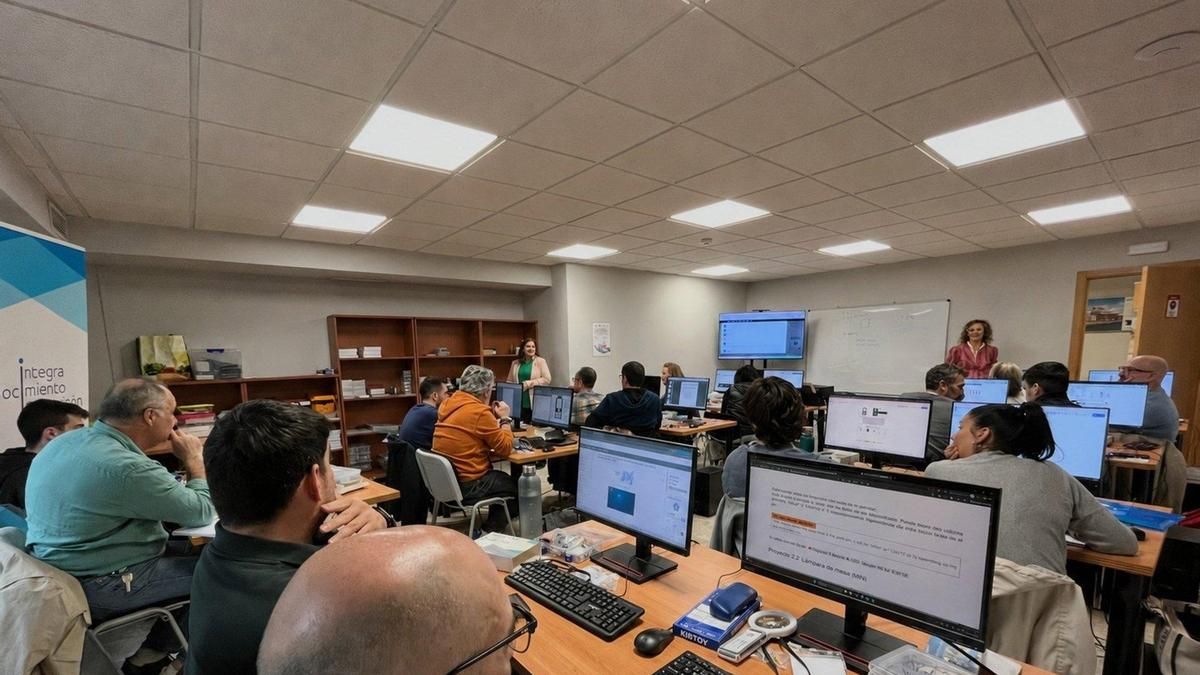 La Junta ofrecerá en Córdoba dos cursos gratuitos de IA e Internet de las Cosas tras el verano