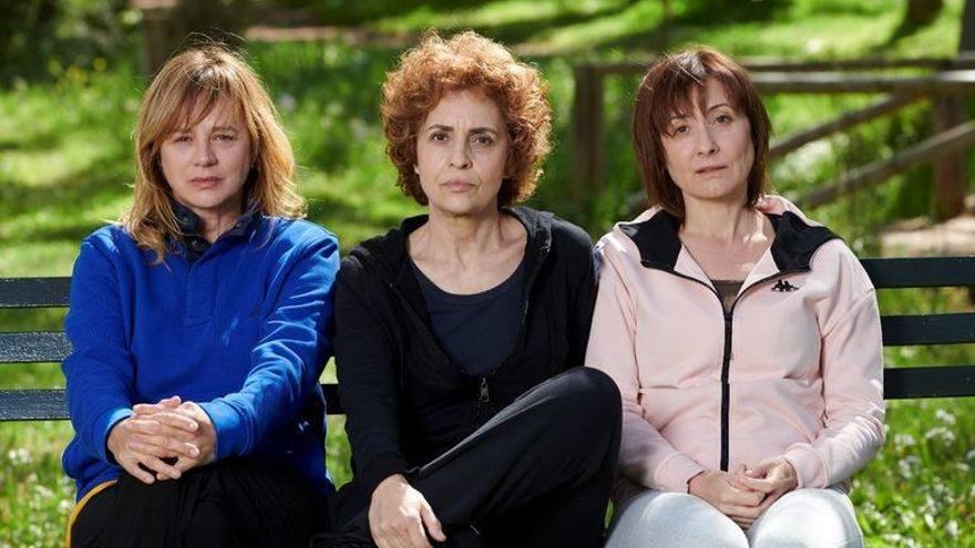 Emma Suárez, Adriana Ozores y Nathalie Poza, protagonistas de 'Invisibles'