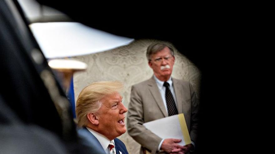 Bolton, el ex asesor de seguridad nacional de Trump enfrentado a la Casa Blanca, acusado por mal uso de información clasificada