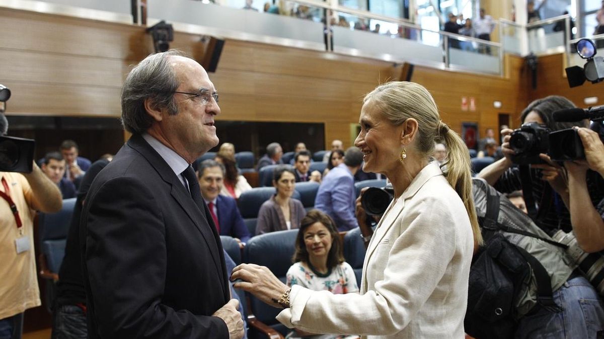 Cifuentes reitera a Gabilondo su ofrecimiento de pactos, que "no serán de adhesión" sino que se construirán desde abajo
