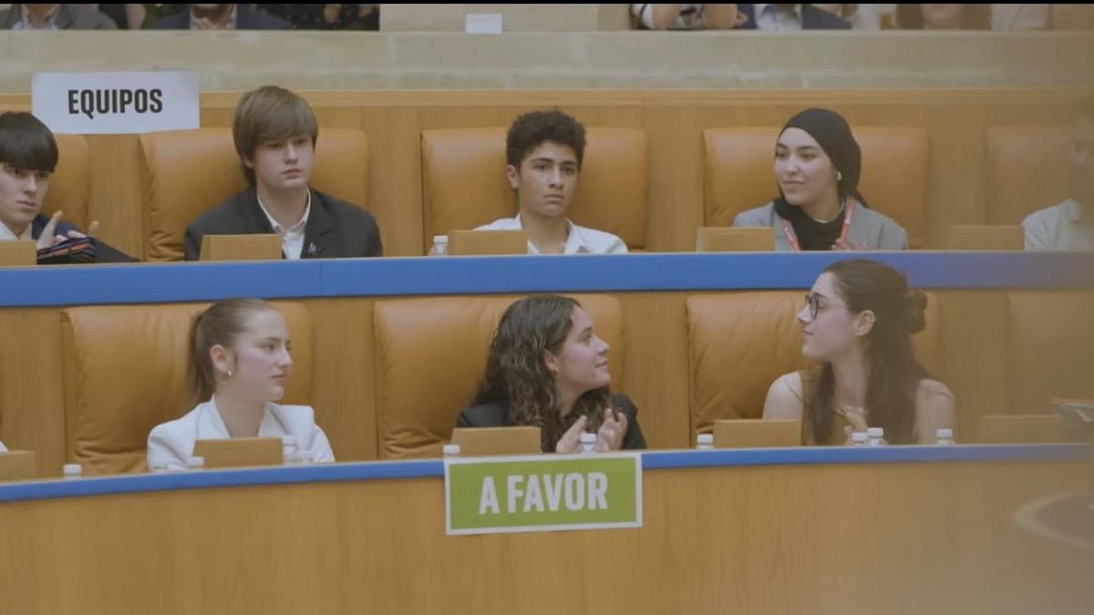 Debate realizado en El Parlamento por jóvenes