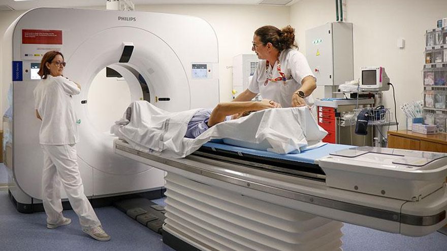 UGT denuncia ante la UE que la sanidad valenciana tiene paradas resonancias pagadas con fondos europeos mientras deriva pacientes a la privada
