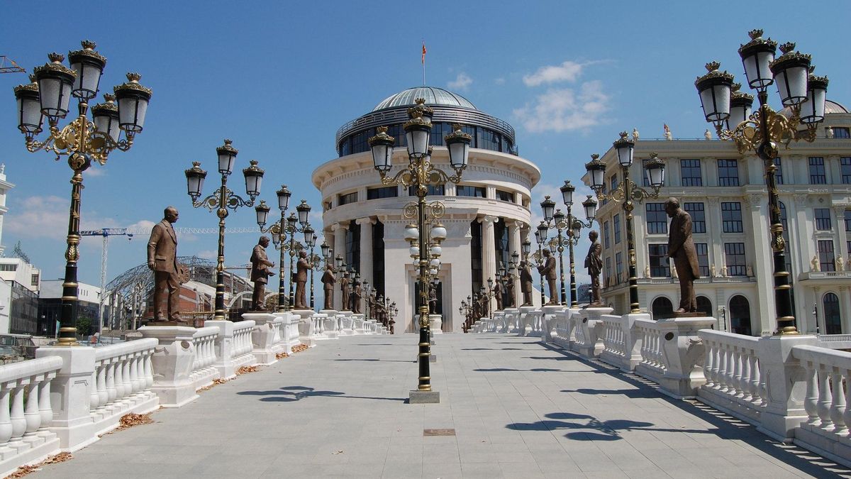 Puente de la Cibilización Macedónica.