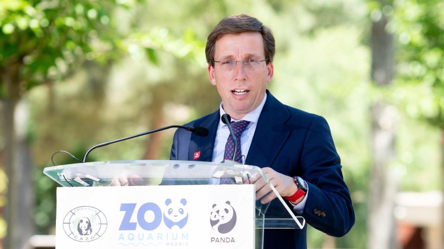 El alcalde de Madrid, José Luis Martínez-Almeida asiste al acto de presentación de los dos nuevos pandas del Zoo de Madrid