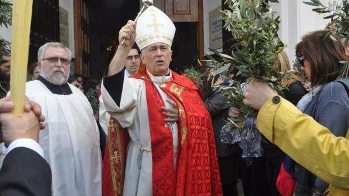 Rafael Zornoza, el "obispo señorito" de Cádiz que suma una denuncia por pederastia a su polémica trayectoria