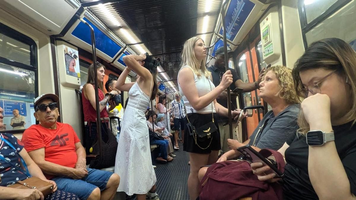 Termo de Madrid: la herramienta ciudadana para reportar y consultar el "vergonzoso" calor en Metro