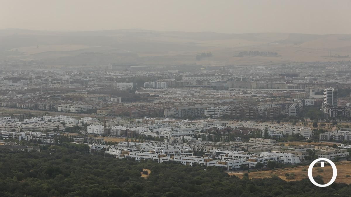 Olor a quemado por la mañana en Córdoba: no está ardiendo nada en la ciudad, es el humo de los incendios