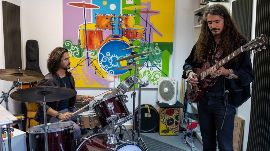 El sonido internacional y sin etiquetar de los españoles Black Maracas: de México a EE.UU