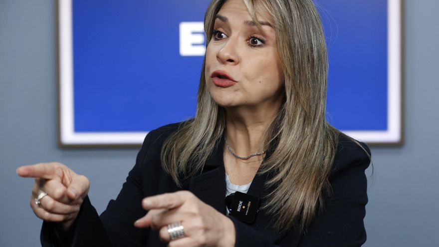 Vicky Dávila, de vigilar al poder a soñar con él para "rescatar" a Colombia de Petro