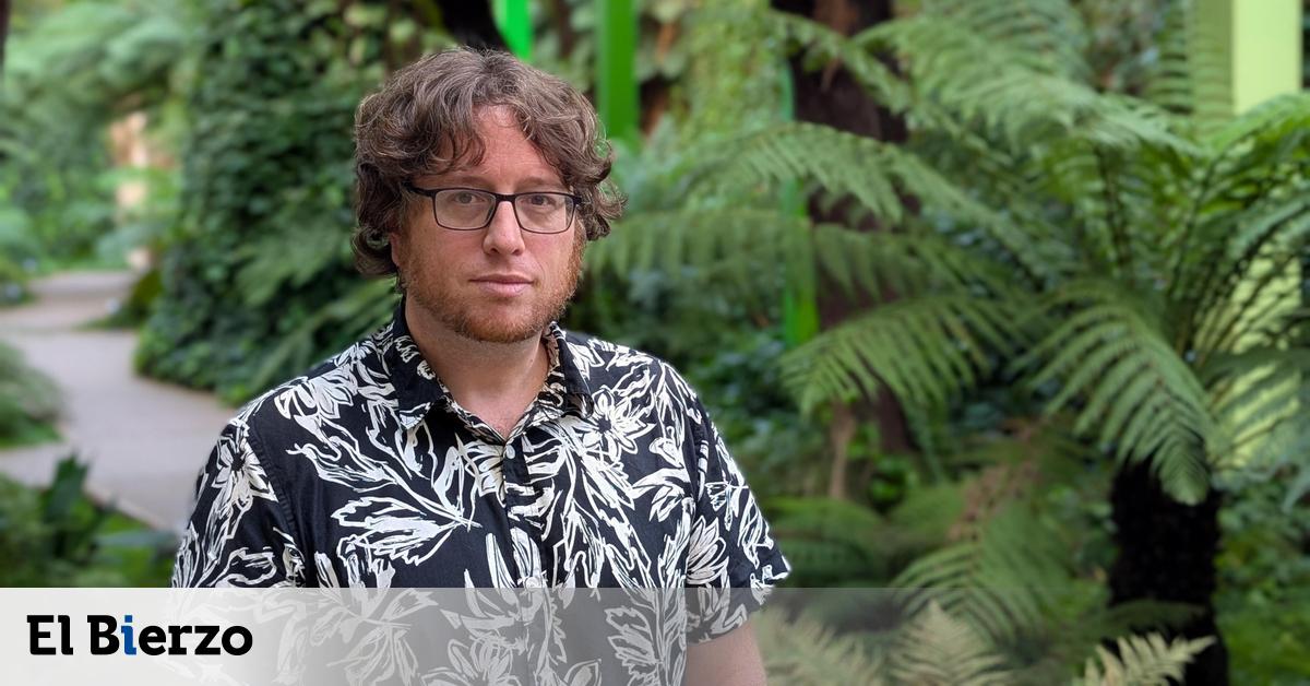 Emilio Santiago, el científico que se enfrentó a Vox: “Distorsionar el cambio climático con bulos es una degradación de la democracia”