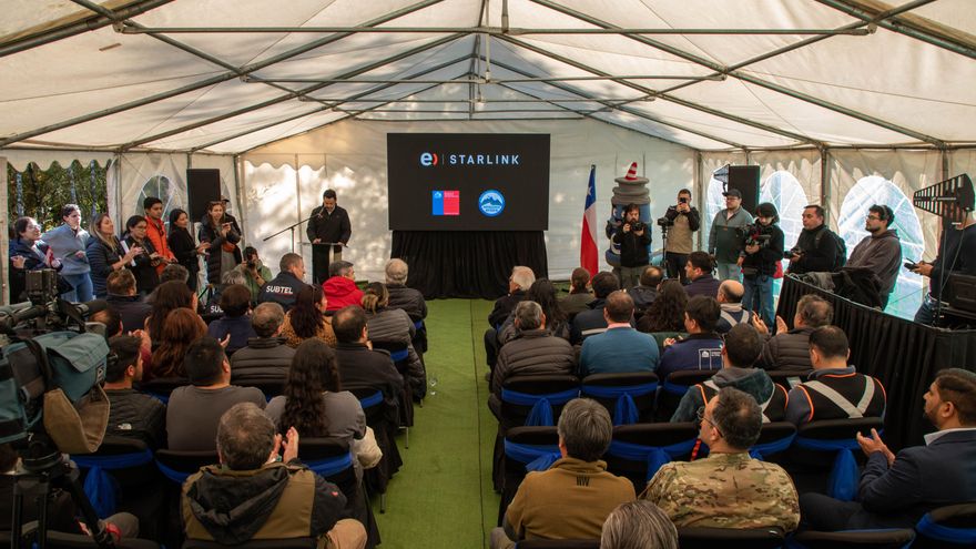 Chile, primer país de Latinoamérica con conexión satelital en celulares para áreas remotas