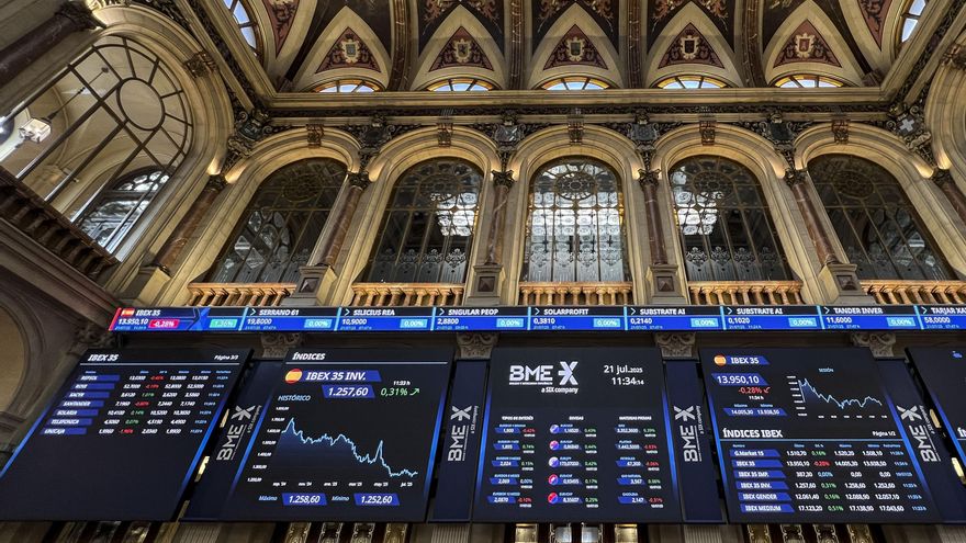 La Bolsa española sube el 0,3 % al cierre, animada por Wall Street y a la espera del BCE