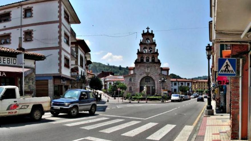 Agrede a un guardia civil al resistirse a ser detenido tras protagonizar un altercado en la calle en Cangas de Onís