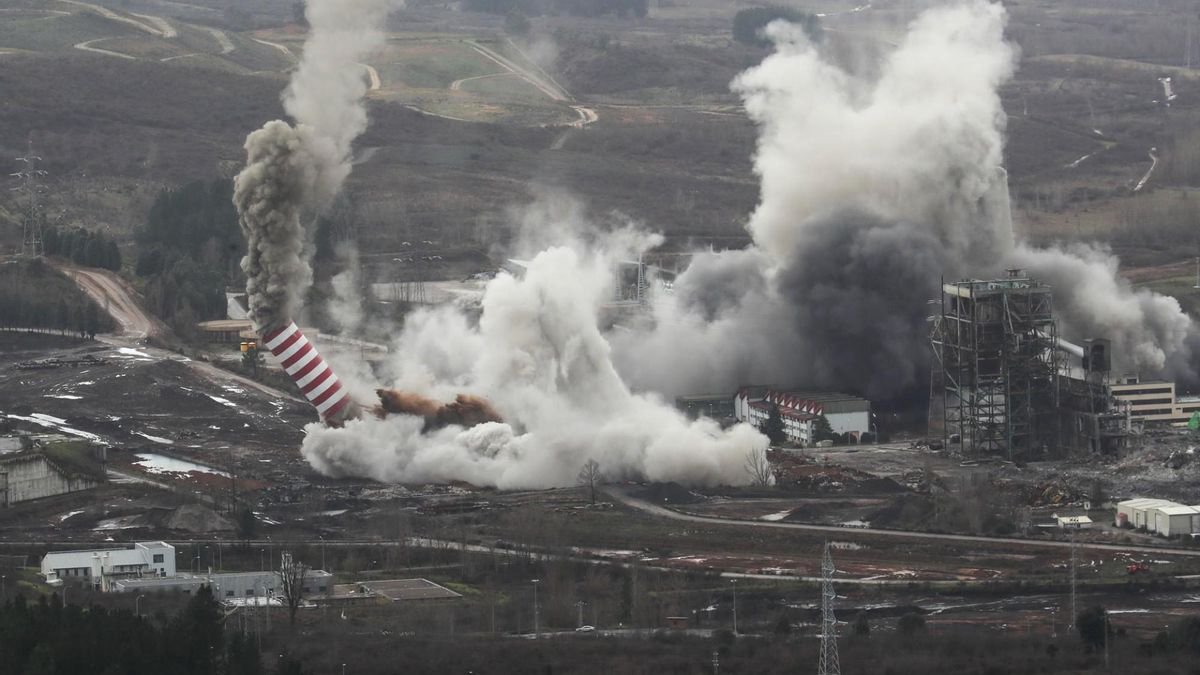 Así cayó la segunda torre.