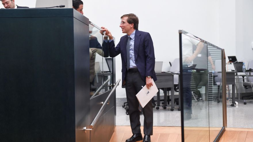 Los tres hitos de los que presume Almeida en Madrid: libertad de "pensar diferente", menos impuestos y más privatizaciones