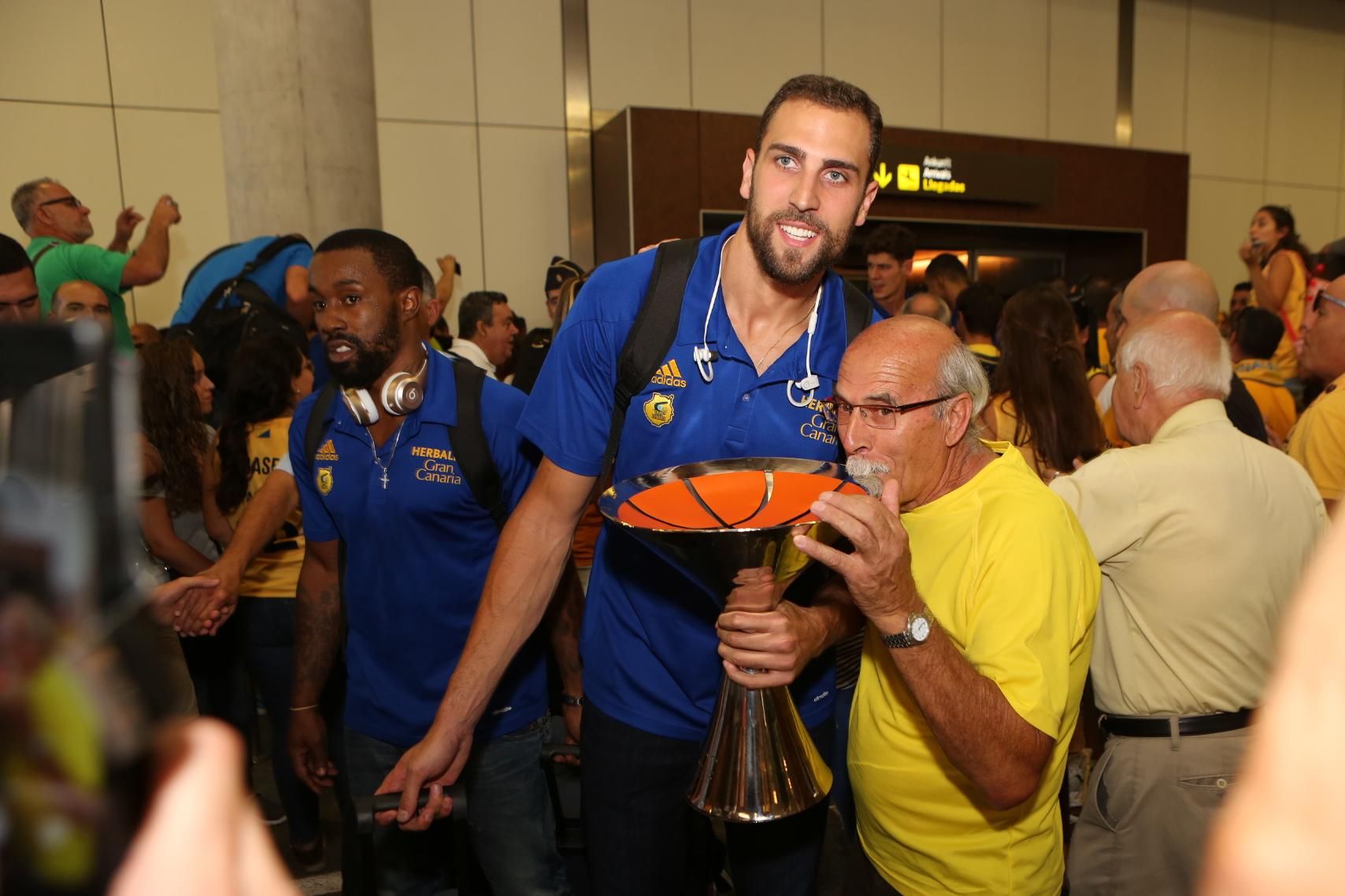 Pablo Aguilar y Bo McCalebb.