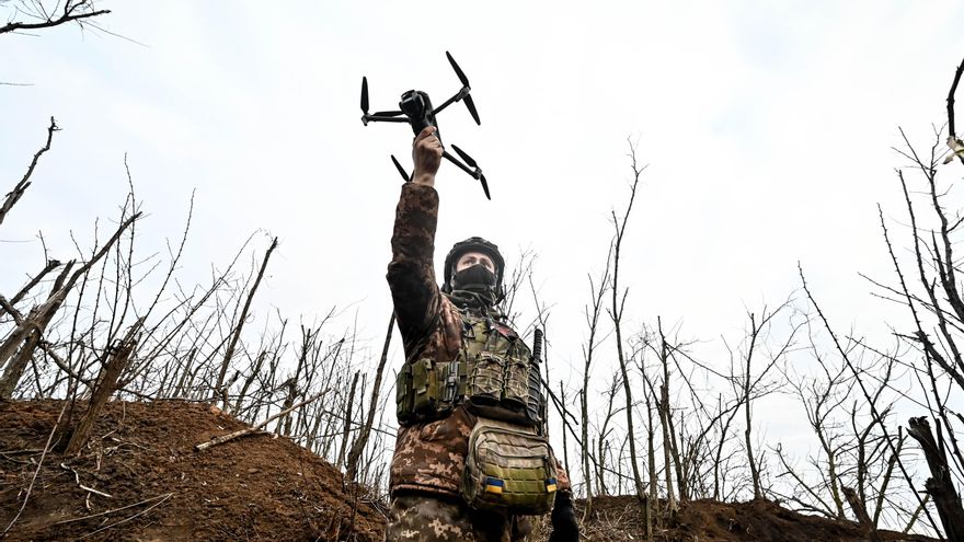 Por qué la carrera entre Rusia y Ucrania por diseñar el dron de guerra perfecto tiene consecuencias mundiales