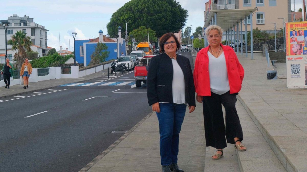 Ana García  y Belén  Betancort, concejalas del Grupo Socialista en Breña Baja.