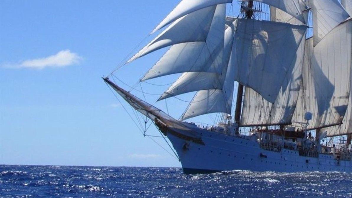 El buque-escuela Juan Sebastián Elcano.