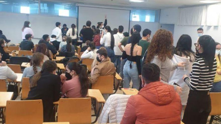 Estudiantes de la ULPGC denuncian brotes de COVID y falta de medidas para evitar más contagios