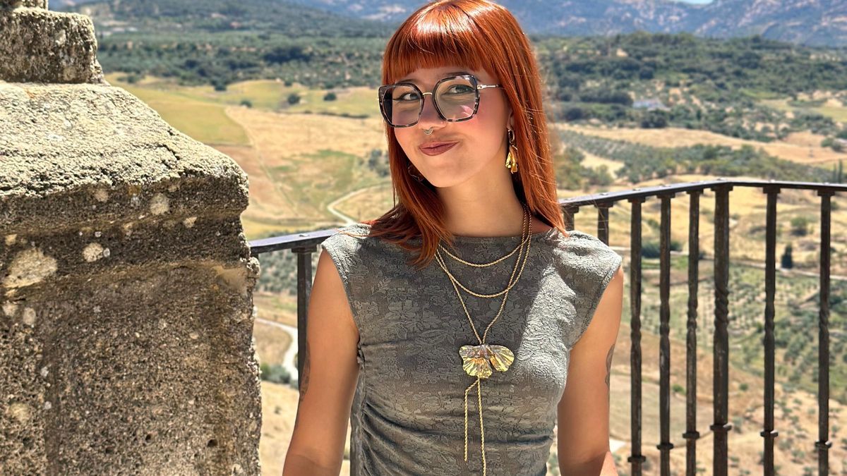 Sandra Morales, la 'tiktoker' con acento andaluz: “A la gente le explota la cabeza al ver que tengo conocimientos y los comparto”