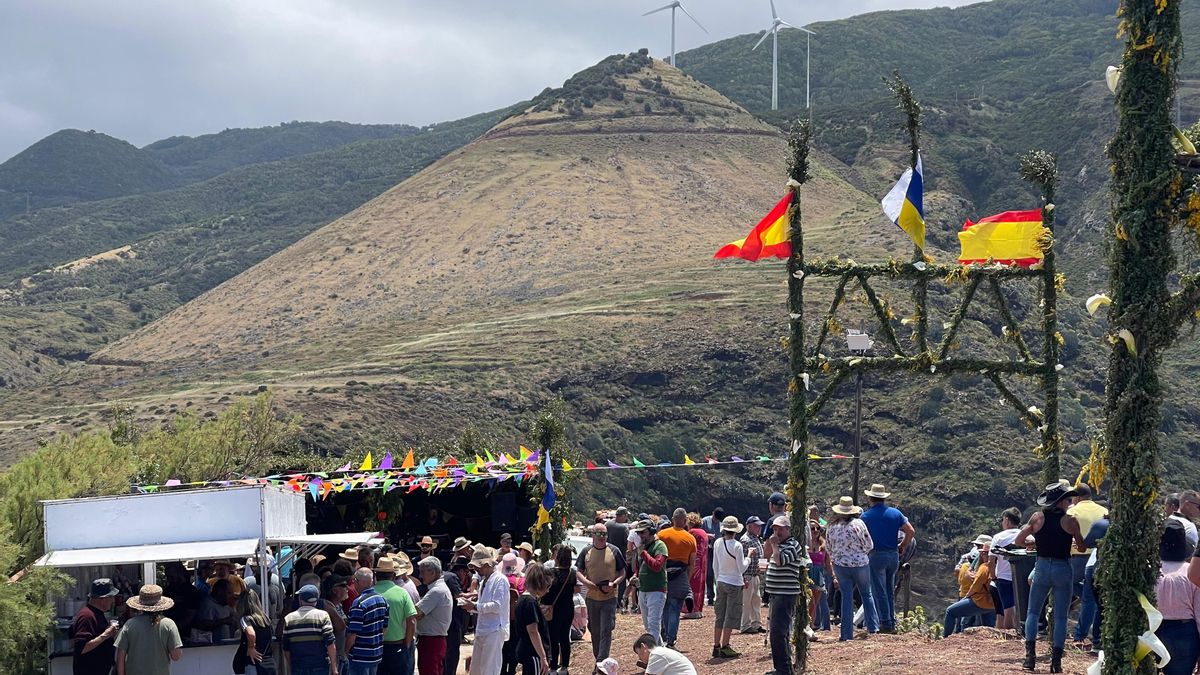 Garafía recibe el mes de mayo con la fiesta de la Cruz de La Centinela