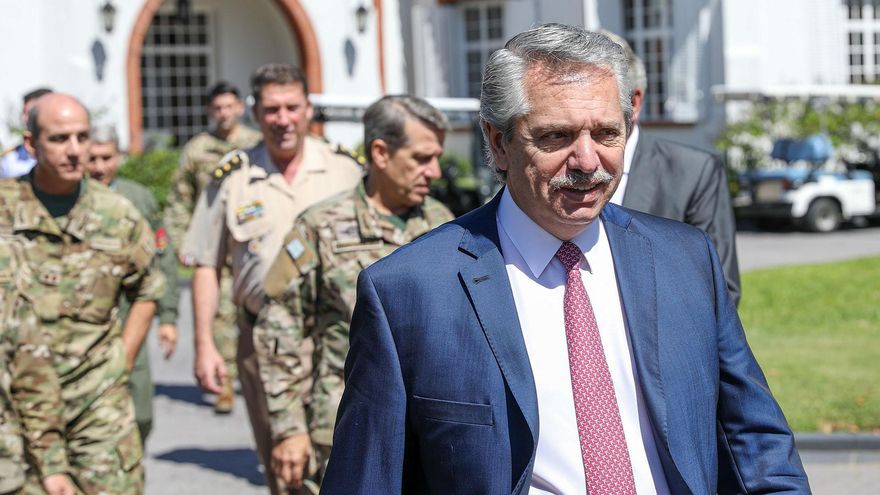 Alberto Fernández firmó un decreto para que el Estado cubra los costos de la custodia de ex presidentes fuera del país