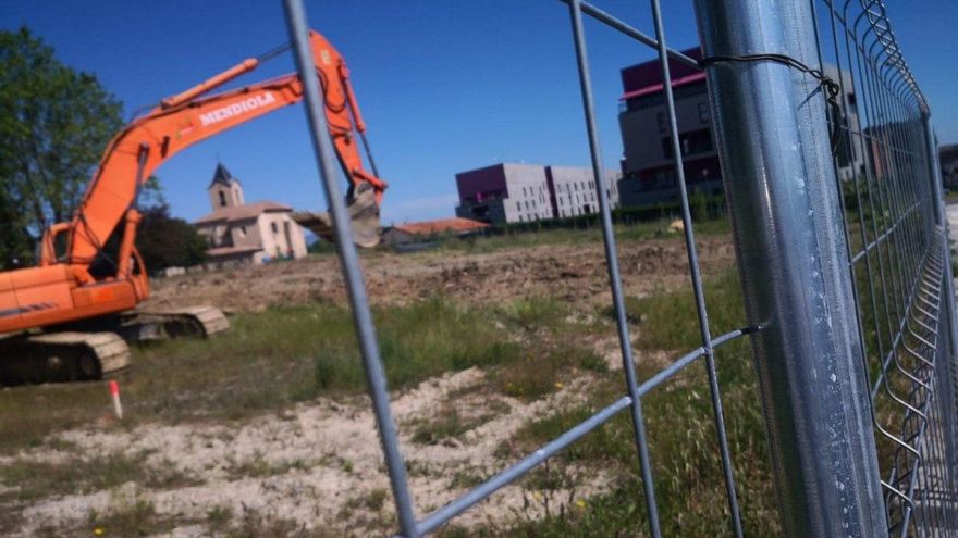 Vitoria ultima una operación urbanística "confidencial" para recomprar parcelas a ocho constructoras por más de 3 millones de euros