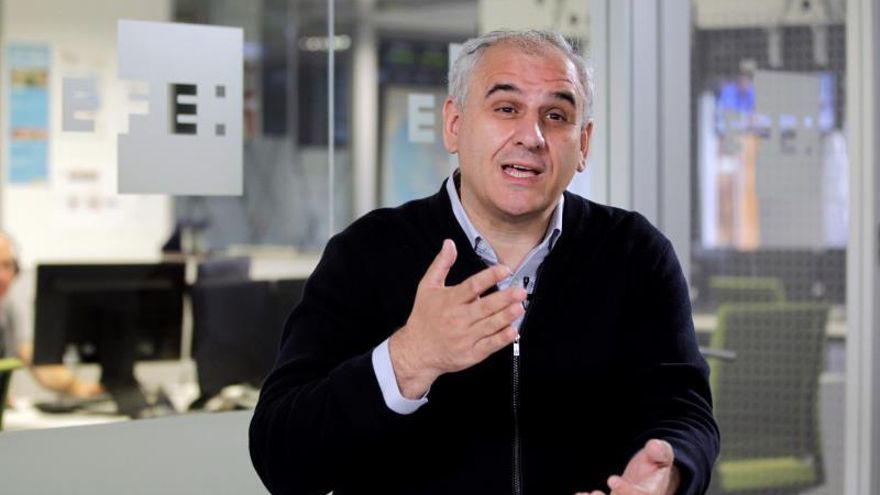 El empresario imputado junto a Begoña Gómez acusa al juez Peinado de "forzar" la Ley