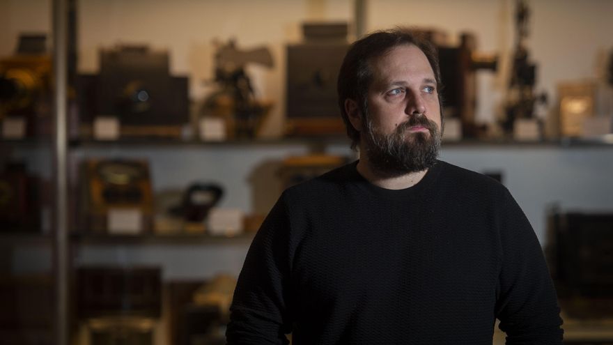 No es moderno, es misógino