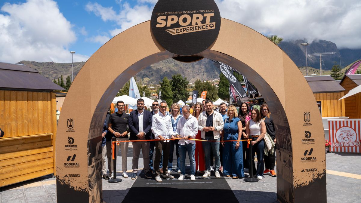 Inauguración del Sport Experience, en Feria Insular de Deportes  de la Transvulcania Adidas Terrex  2025